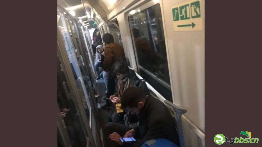 091757m7ev26ren7nrwcxz.jpeg