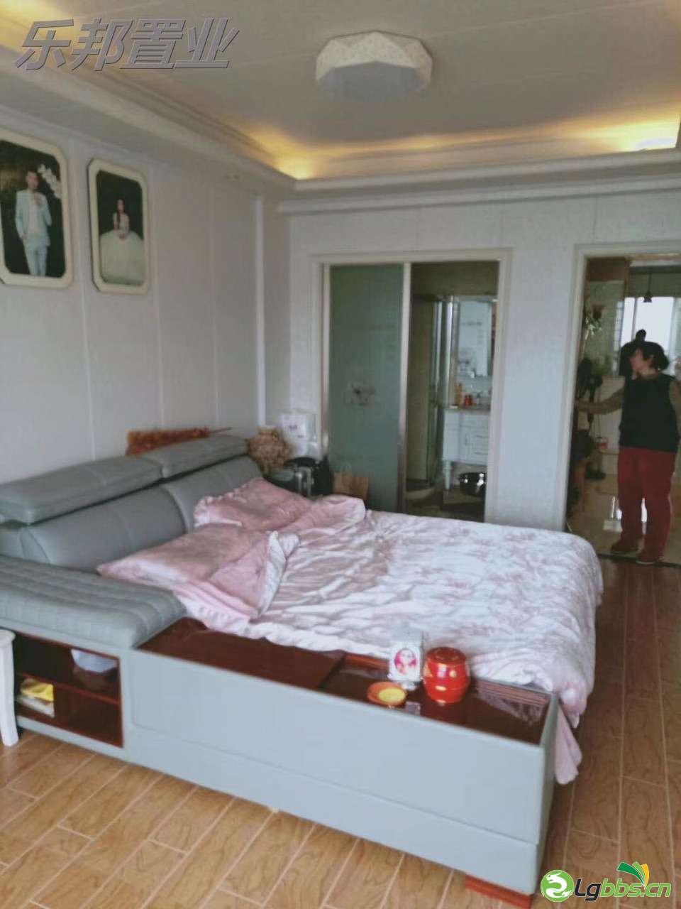 FoHtrkPiPdHOfSY9mBy0kzwYLr-K.jpg