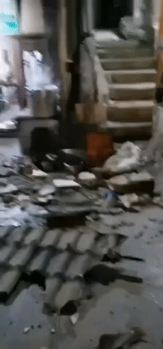 144929n4erp3bg8xuryyvu.gif