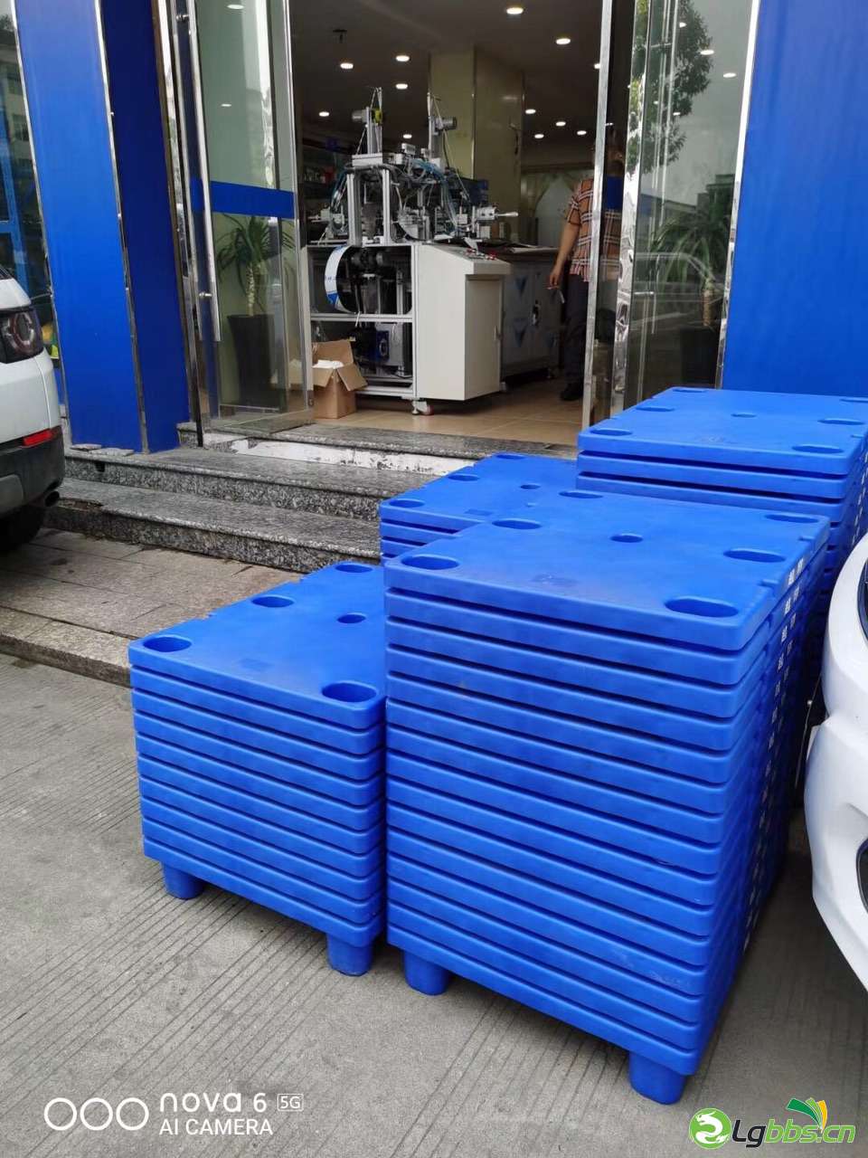 front1_Fh9uEc8q76LMIUsFkBZ3K0EcGkXq.jpg