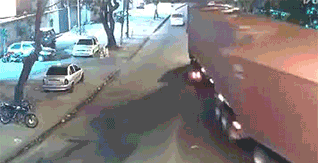 135953qxszvdvyxsjx7ybh.gif