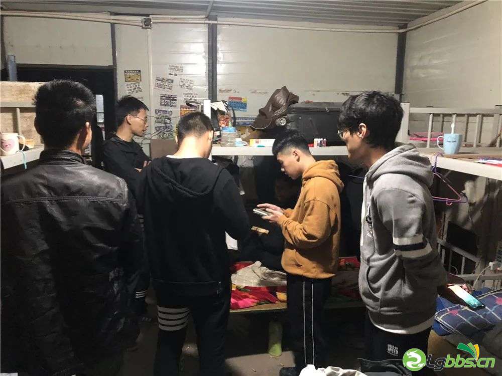 111211ab0z0j4lbs090nb0.jpeg