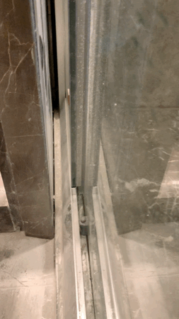 155106e8yni6zo2dt9nfdc.gif