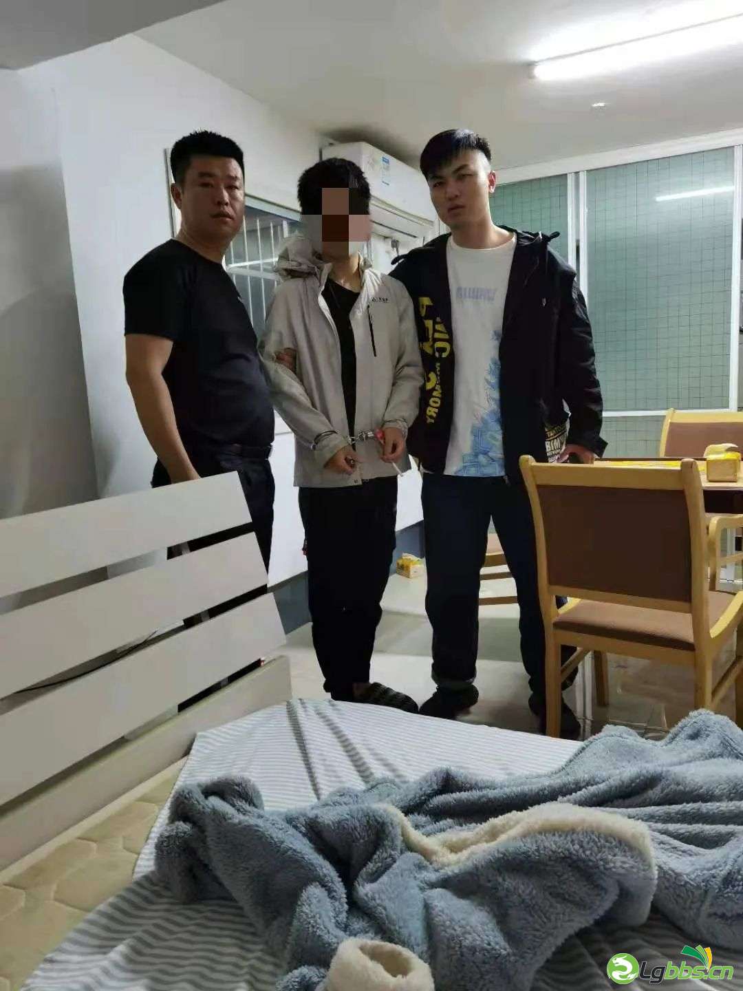 064417zmsmlr8s8om8lulm.jpeg