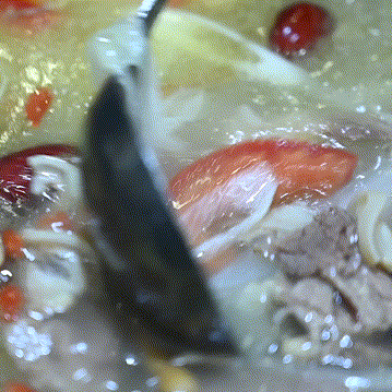 073215b2vzej5ejc97n8te.gif