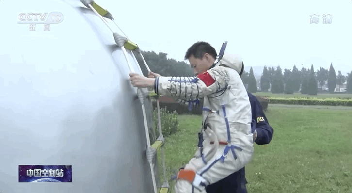 091606wyzexlxycdaba33x.gif