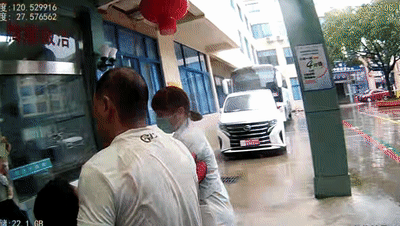 091951phnoyyya7v9zv59o.gif