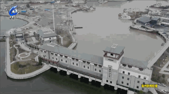 110615iqr0sskv3r5vvbkj.gif