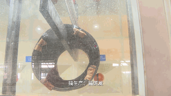 105214rza2fmhtb69916to.gif