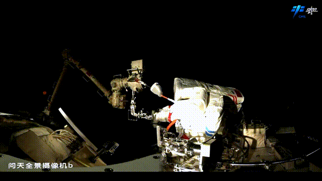 093039b11g5g9bxzgld105.gif