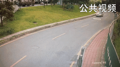 215610mn6ig4o3p6jreo3b.gif
