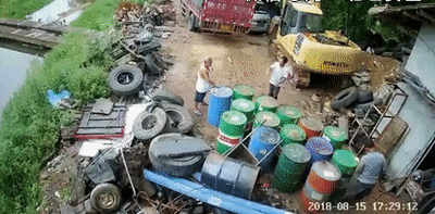 085111ckys5xtvpdk5k7yk.gif