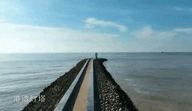174053rq112echyzclezqc.gif
