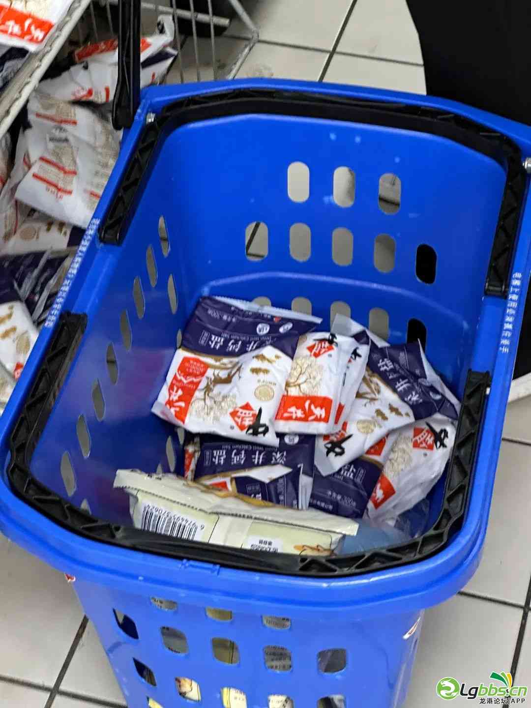 082659hmguanh91zbhbmxt.jpeg